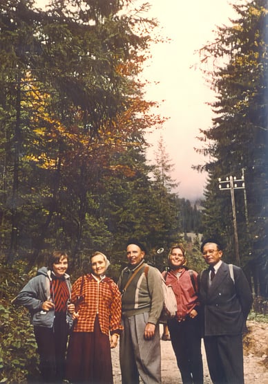 Сім’я Бандерів: під час сімейних мандрівок у горах