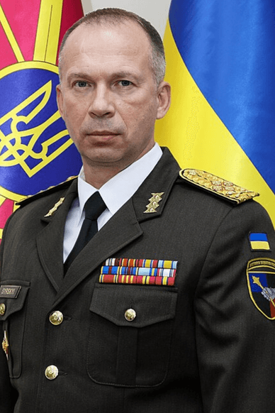 Олександр Сирський вдягнений у парадно-вихідний кітель Генерал Сирський