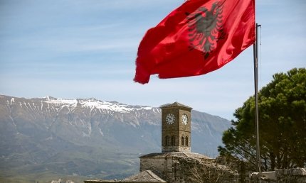 Albanien